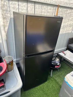 4.7 cu. ft. 2-door Mini Fridge