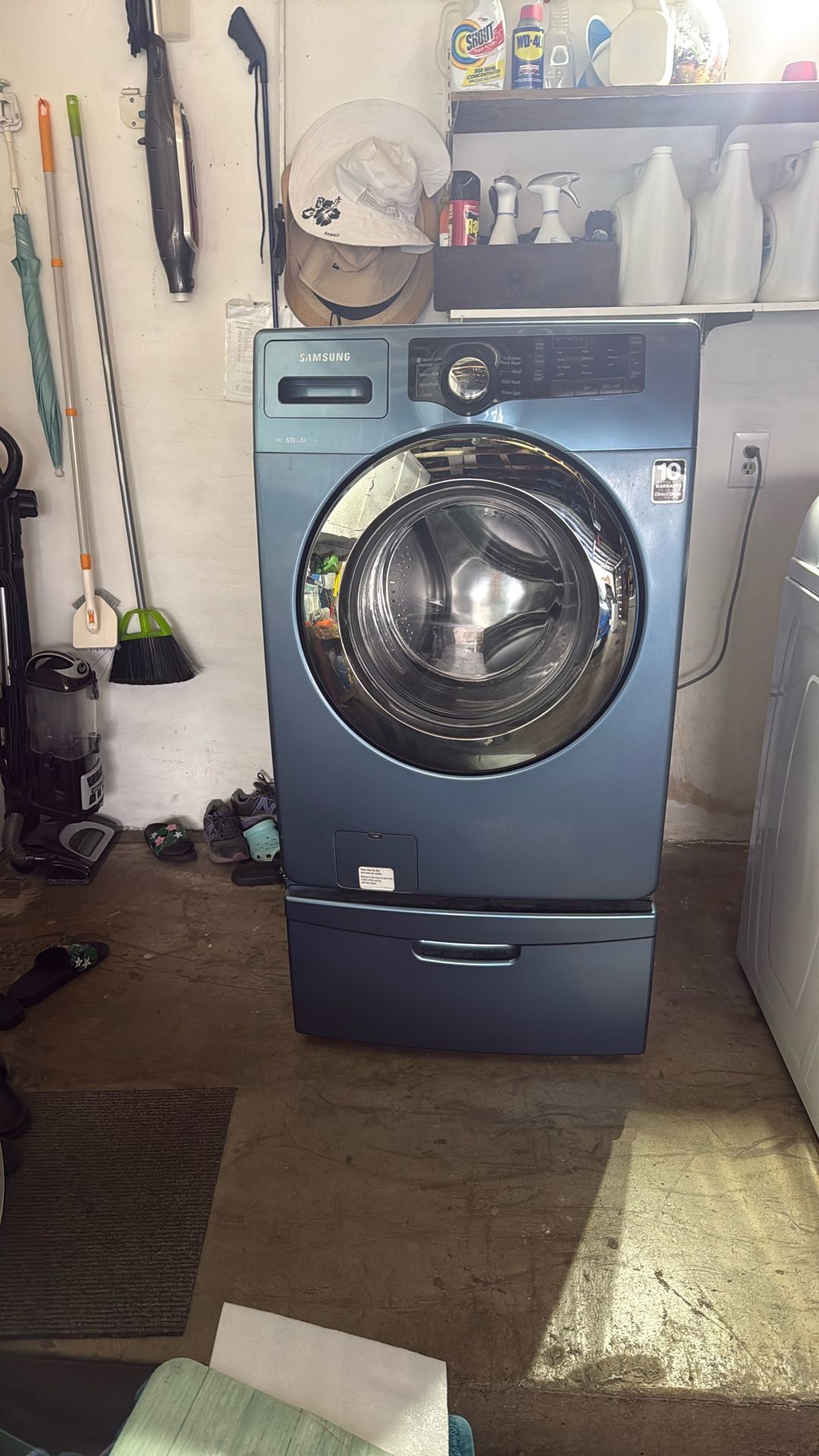 Samsung Washer & Dryer With Pedestals