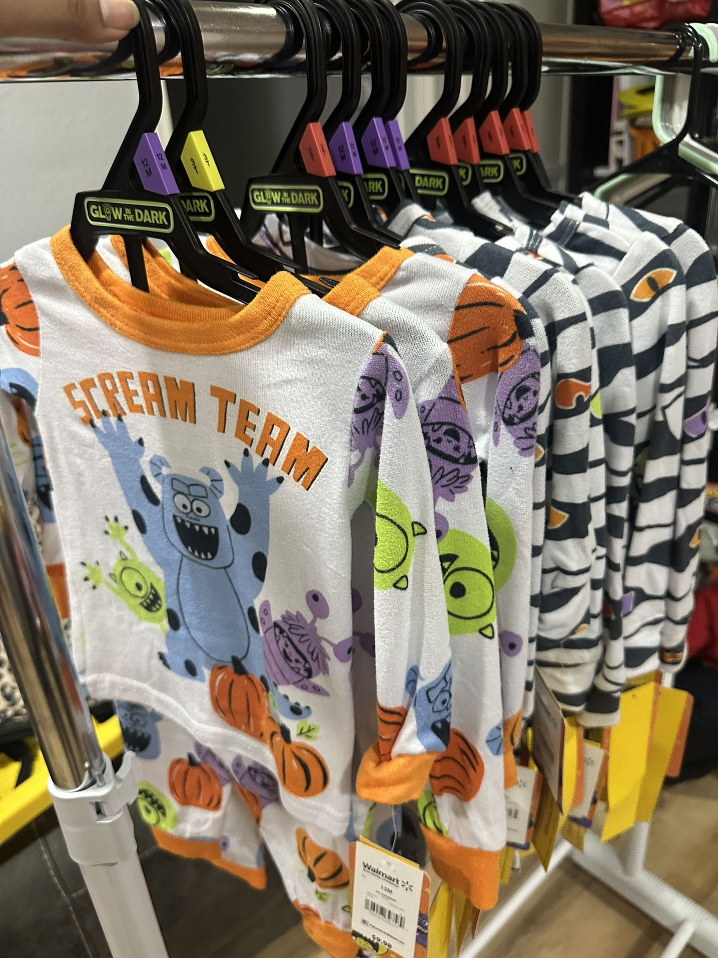 Pijamas monster Inc Mickey Glow Un The Night