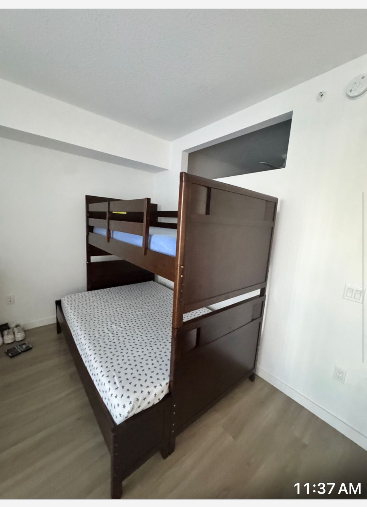 Bunk Bed For Sale /cama A Venta