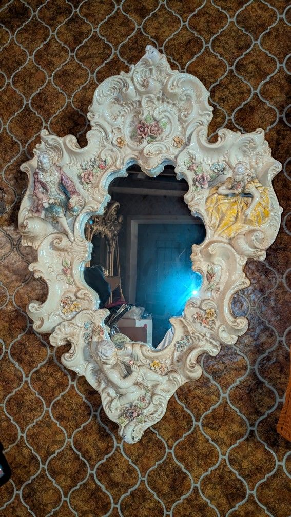 Mid-20th Century Italian Capodimonte Porcelain Mirror with Flowers and Cherubs