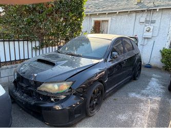 2005 Subaru wrx sti ( PART OUT)