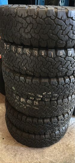 235/80/17 Bfgoodrich all Terrian Ko2 🔥