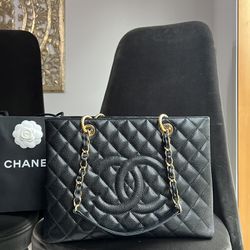 CHANEL Large Shopping Tote