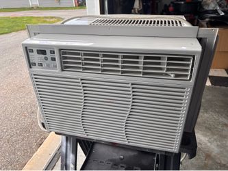 12,000 BTU Air conditioner