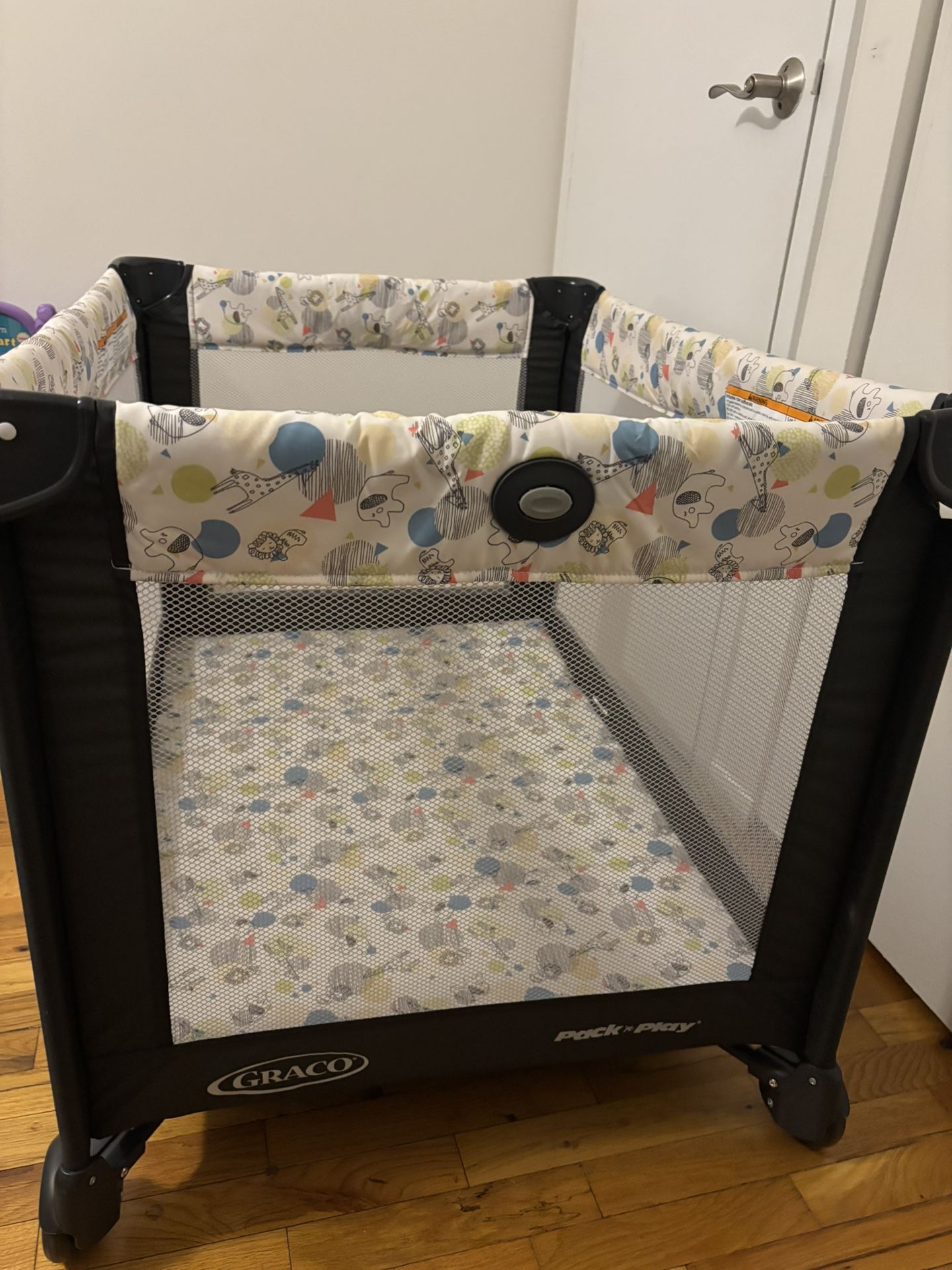 Graco Pack And Play On The Go Playard