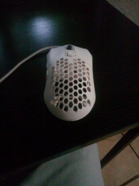 White Wired  Honeycomb Led Mouse 