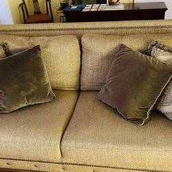 Luxurious Down Sofa