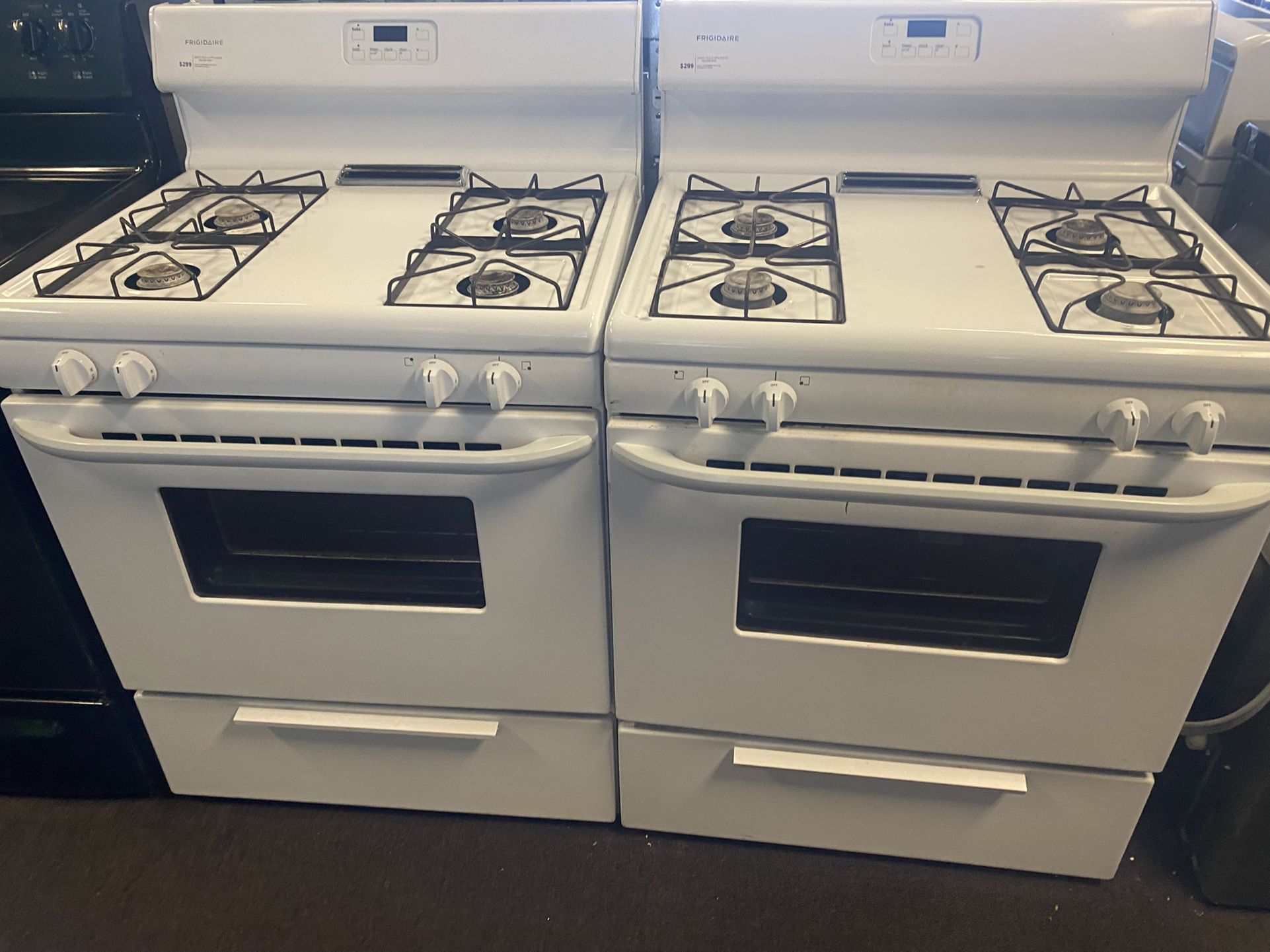 White Gas Stove Free Delivery for Sale in Phoenix, AZ OfferUp