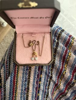 Vintage Juicy Couture Music Note Necklace