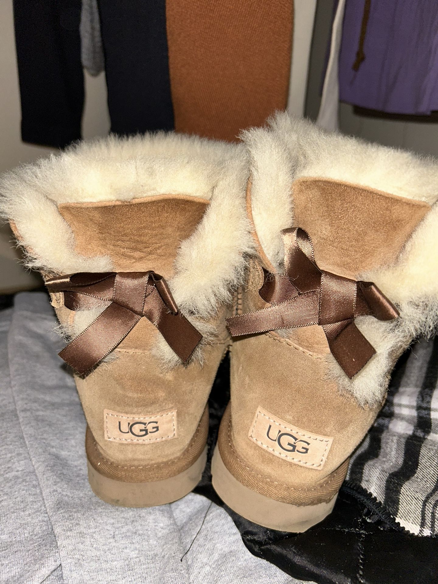 size 7 ugg boots 