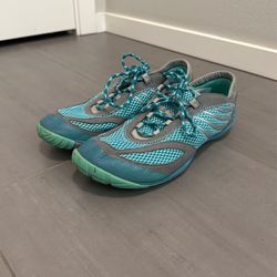 Merrill Women Tennis Shoe (Size: 9)