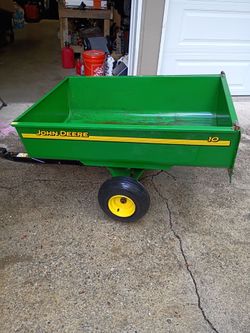 John deer lawn trailer