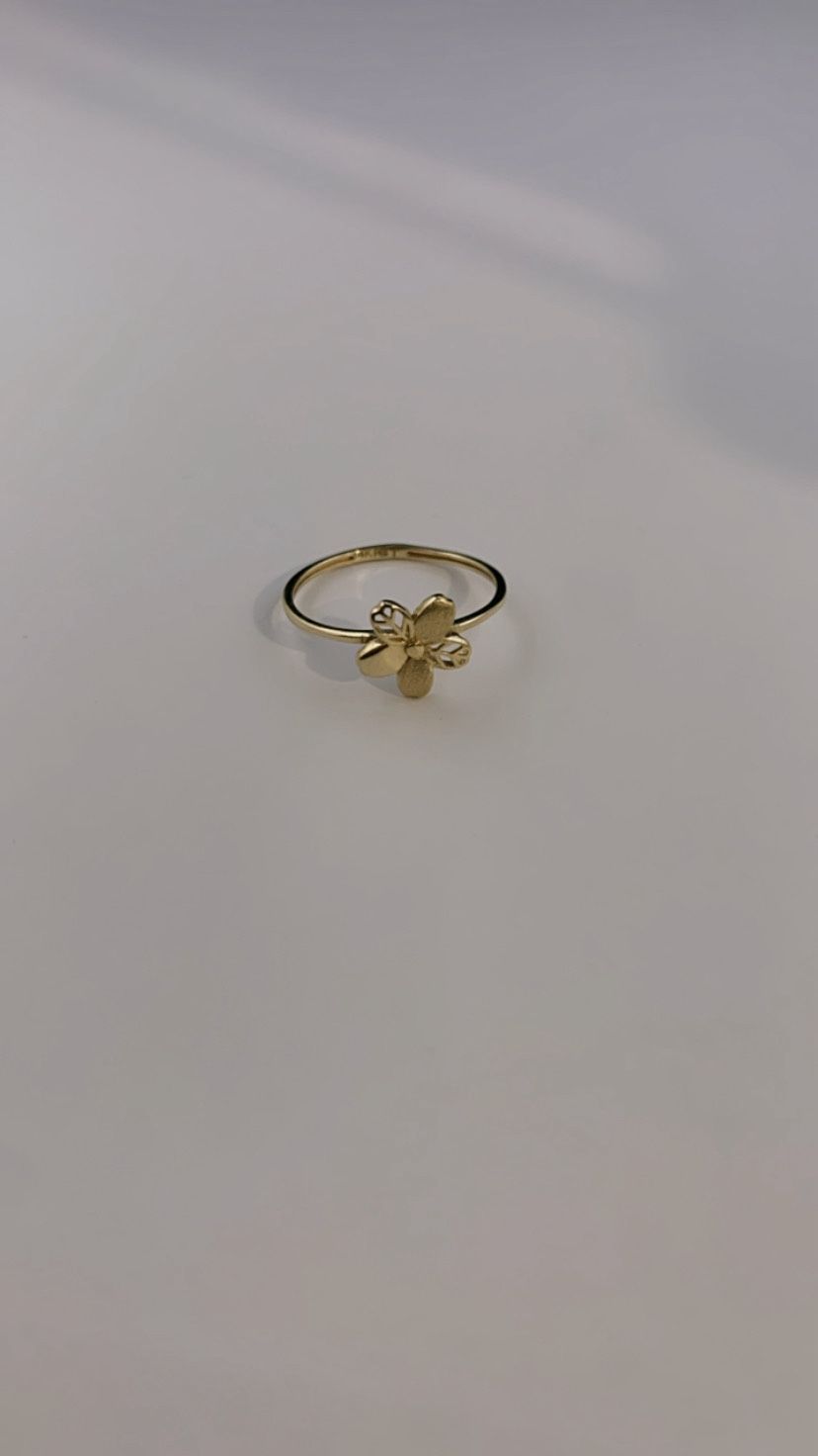 14k Flower Ring
