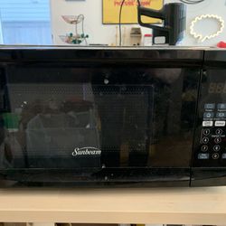 700W Microwave