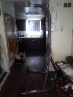 Heavy bag stand