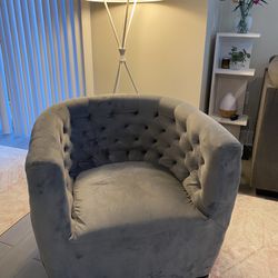 Gray Accent Swivel Chair 