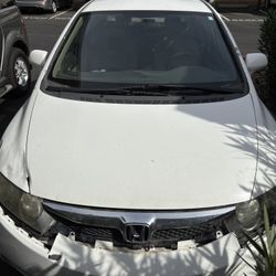 2009 Honda Civic *NEEDS NEW BRAKES*