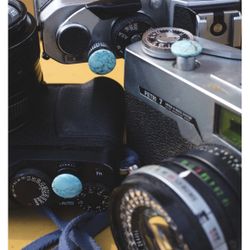 TURQUOISE SOFT SHUTTER RELEASE BUTTON
