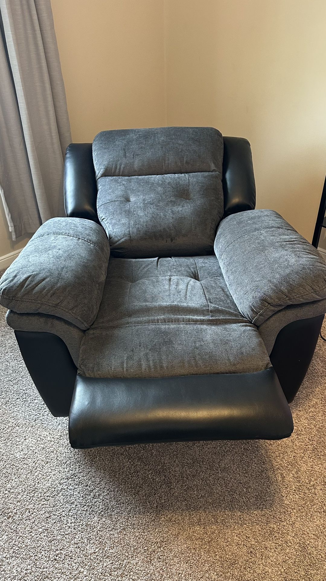 Recliner Chair