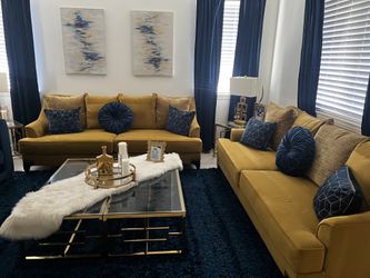Living room, set dining table