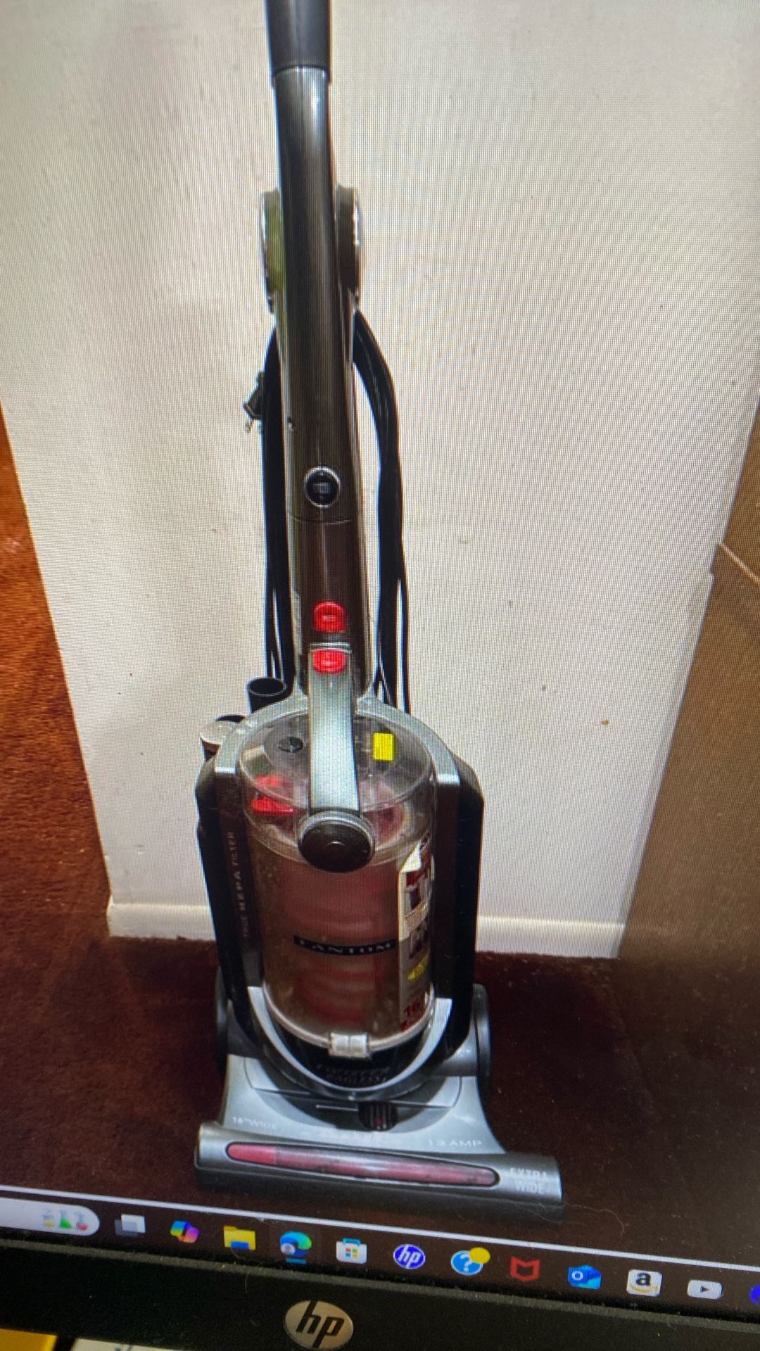 Bagless Vacuum Cleaner