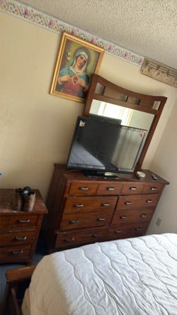 Cabinet set