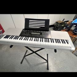 Keyboard With Stand 