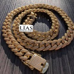 New 18k Yellow Gold Cuban Link Chain 