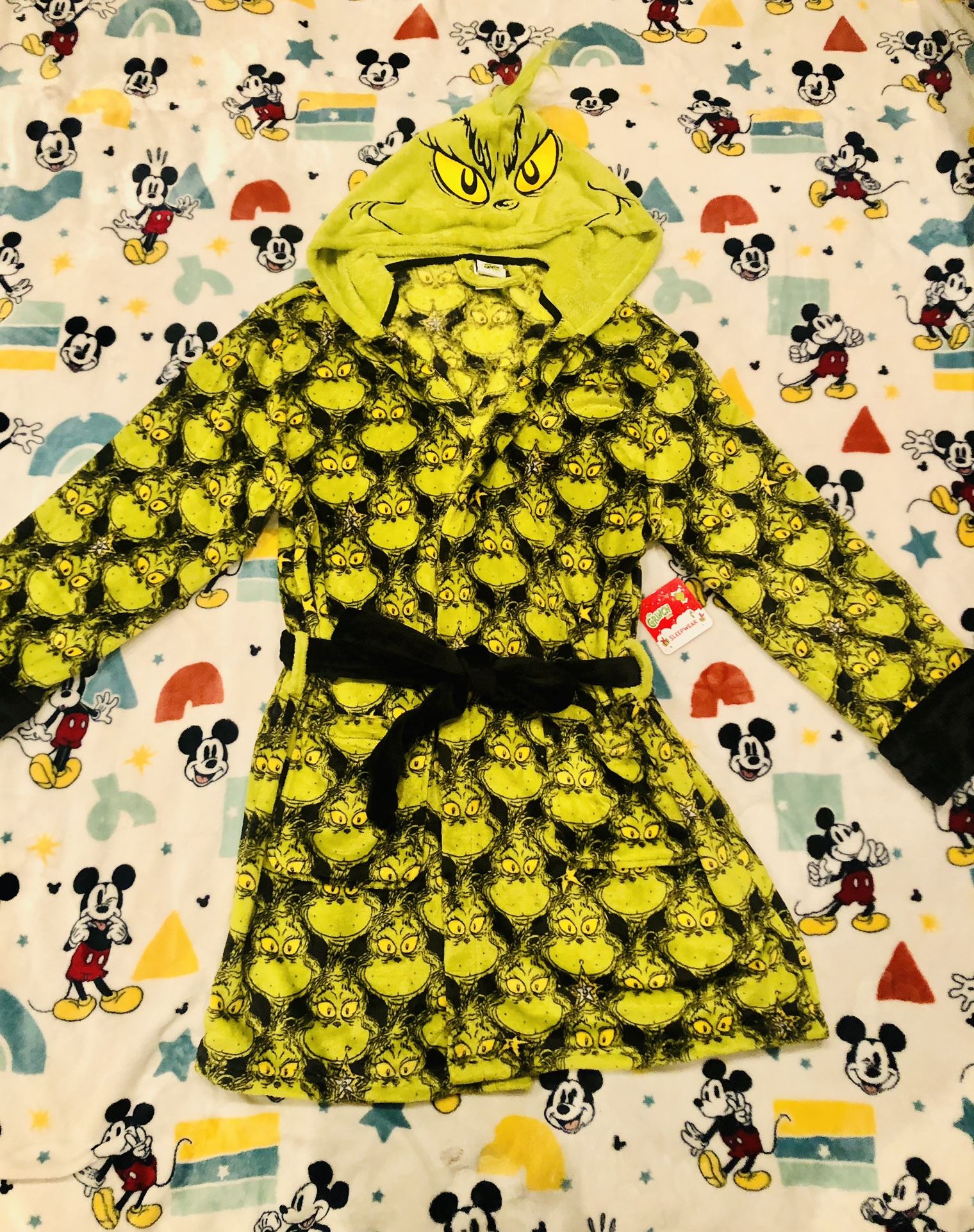 The Grinch Superminky Robe Adult Size Medium