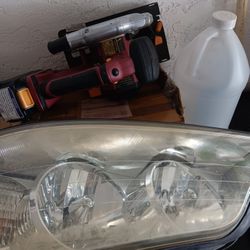 Head Light For Lincoln Town Car 