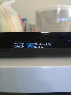 3D Blu-ray Player with Built-in Wireless LAN