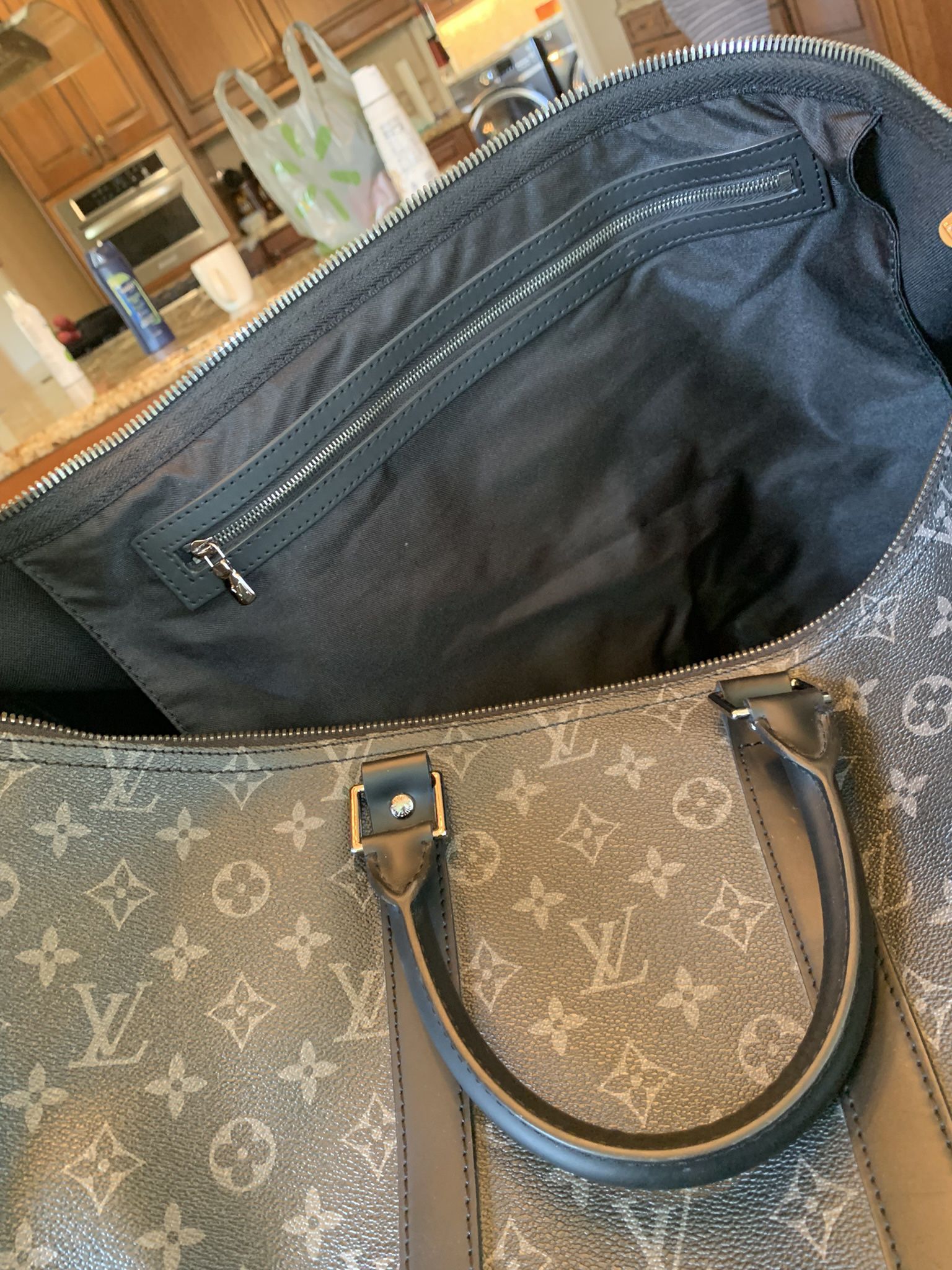 Louis Vuitton Bandouliere Keepall 55 Monogram Eclipse Duffle Bag for Sale  in Hinsdale, IL - OfferUp