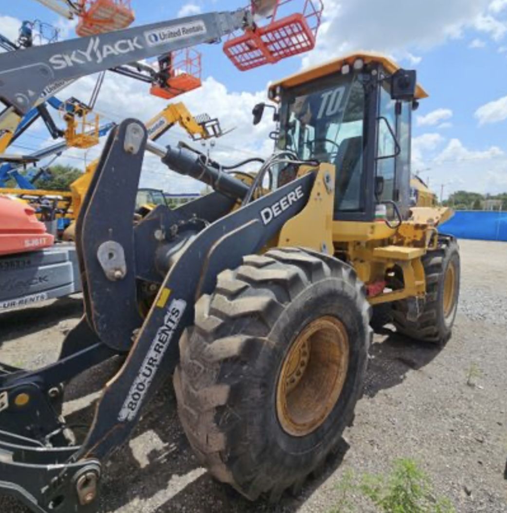 John Deere 544L 3yd Loader