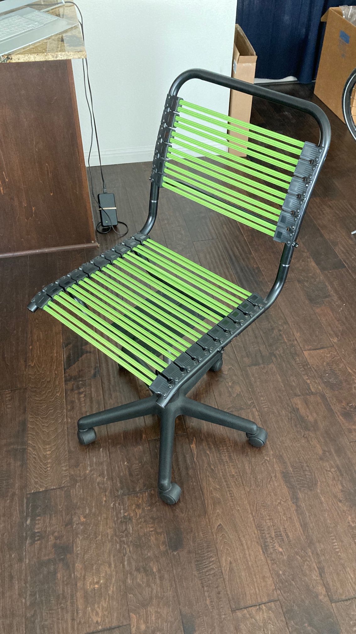 Bungee Rolling Chair 