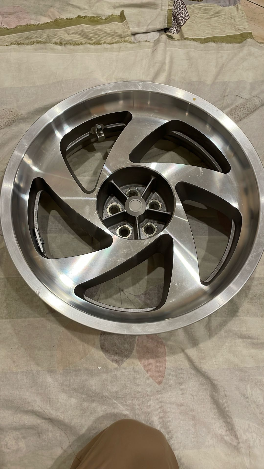 2010 GL1800 Gold Wing 1800 Rear Wheel Rim