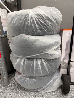 Tesla Model X tire set
