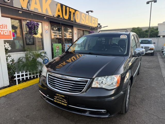 2011 Chrysler Town & Country