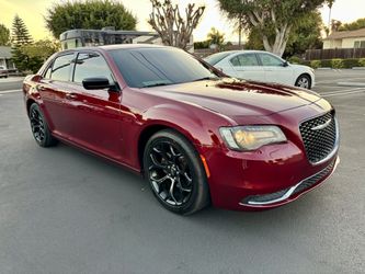2018 Chrysler 300