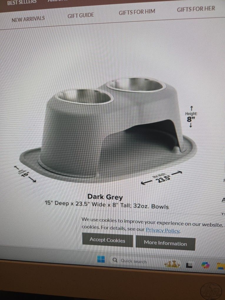 WeatherTech Elevated Double Bowl Feeding System