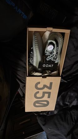Adidas Yeezy Boost 350 V2 Sneakers (Brand New)