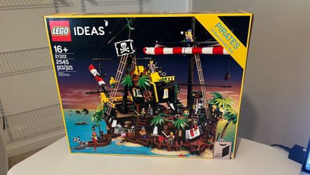 LEGO- 21322- PIRATES OF BARRACUDA BAY