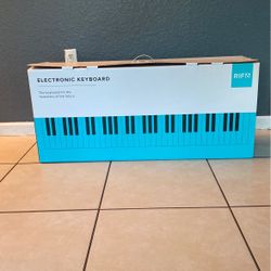 Electronic Keyboard Rif6