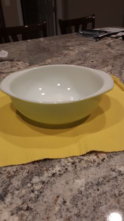 Vintage Pyrex Bowl