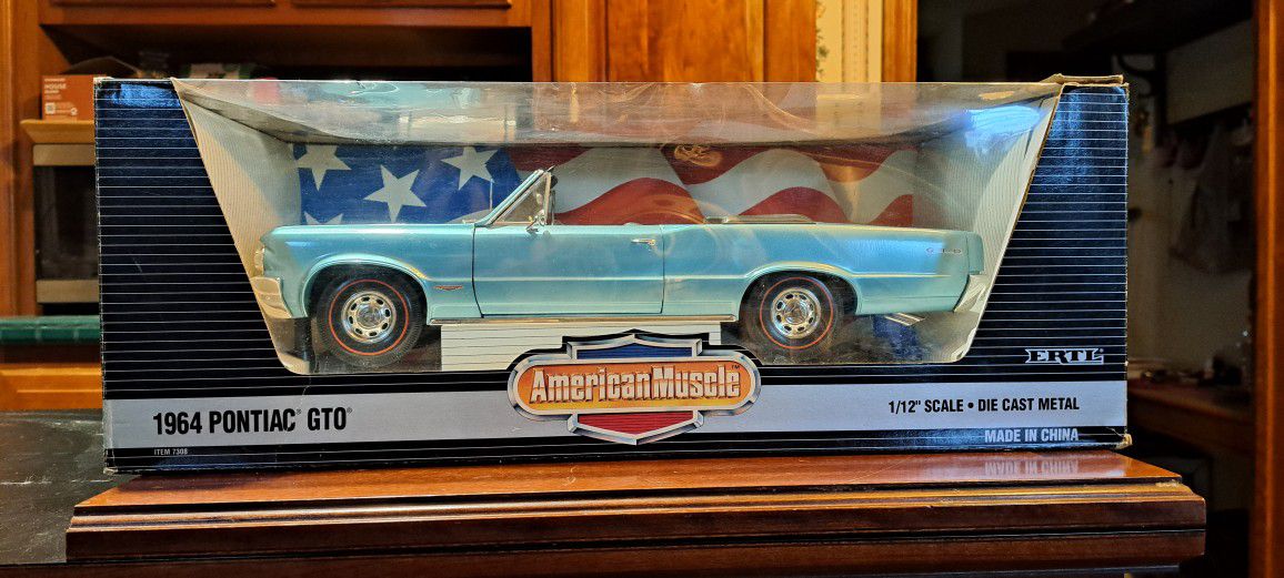 1964 PONTIAC GTO 1/12 SCALE DIE CAST ERTL AMERICAN MUSCLE  (Price Reduced)