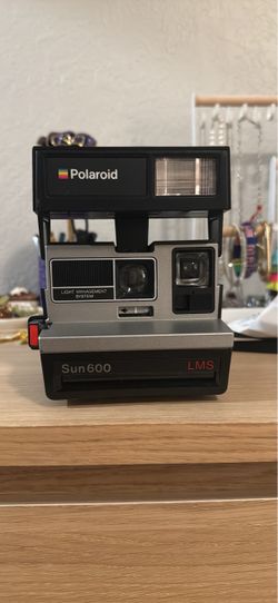 Polaroid Sun 600 LMS Instant Camera