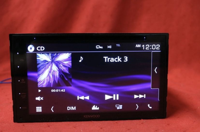 Kenwood DDX5707S.