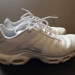 Nike AIR Max Plus Triple White 9.5