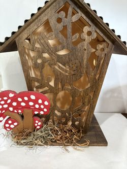 Decorative Birdhouse 