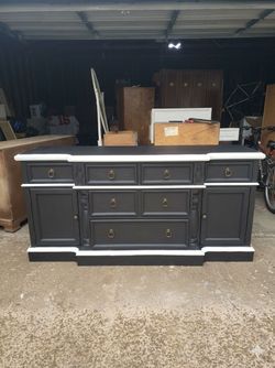 Dresser sideboard